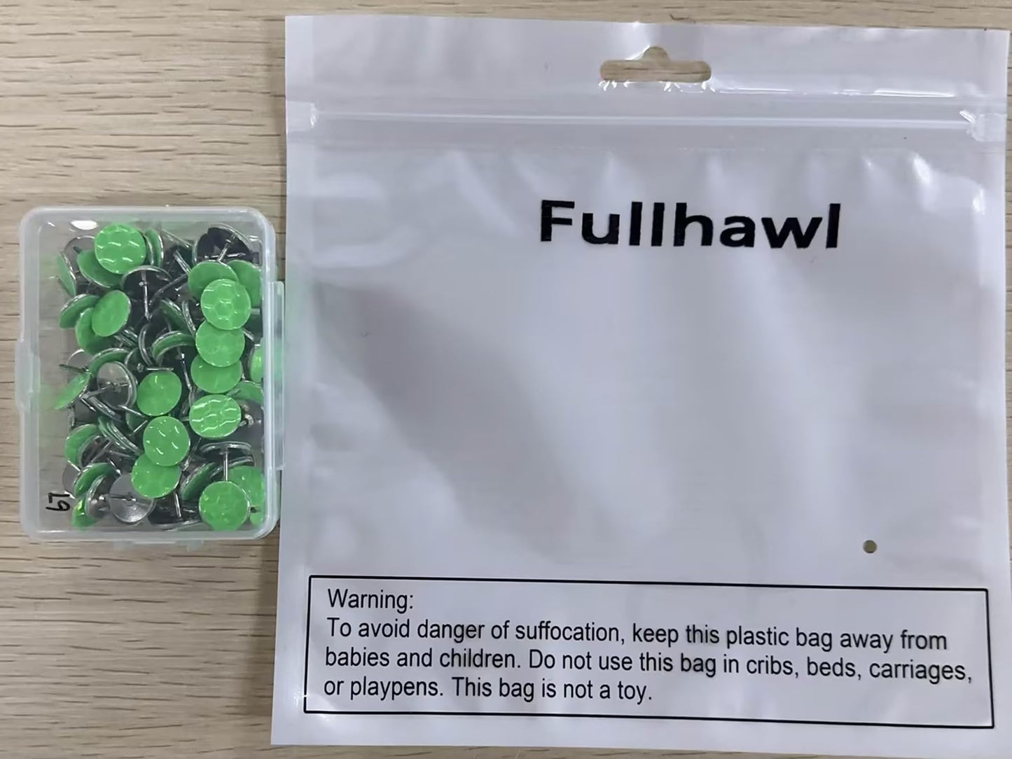 Fullhawl 100 Reflective Tacks Trail Marking Tacks Glow Reflective Mark Trail Markers Thumb Nails for Hunting Hiking Camping Tree Stand (Green)