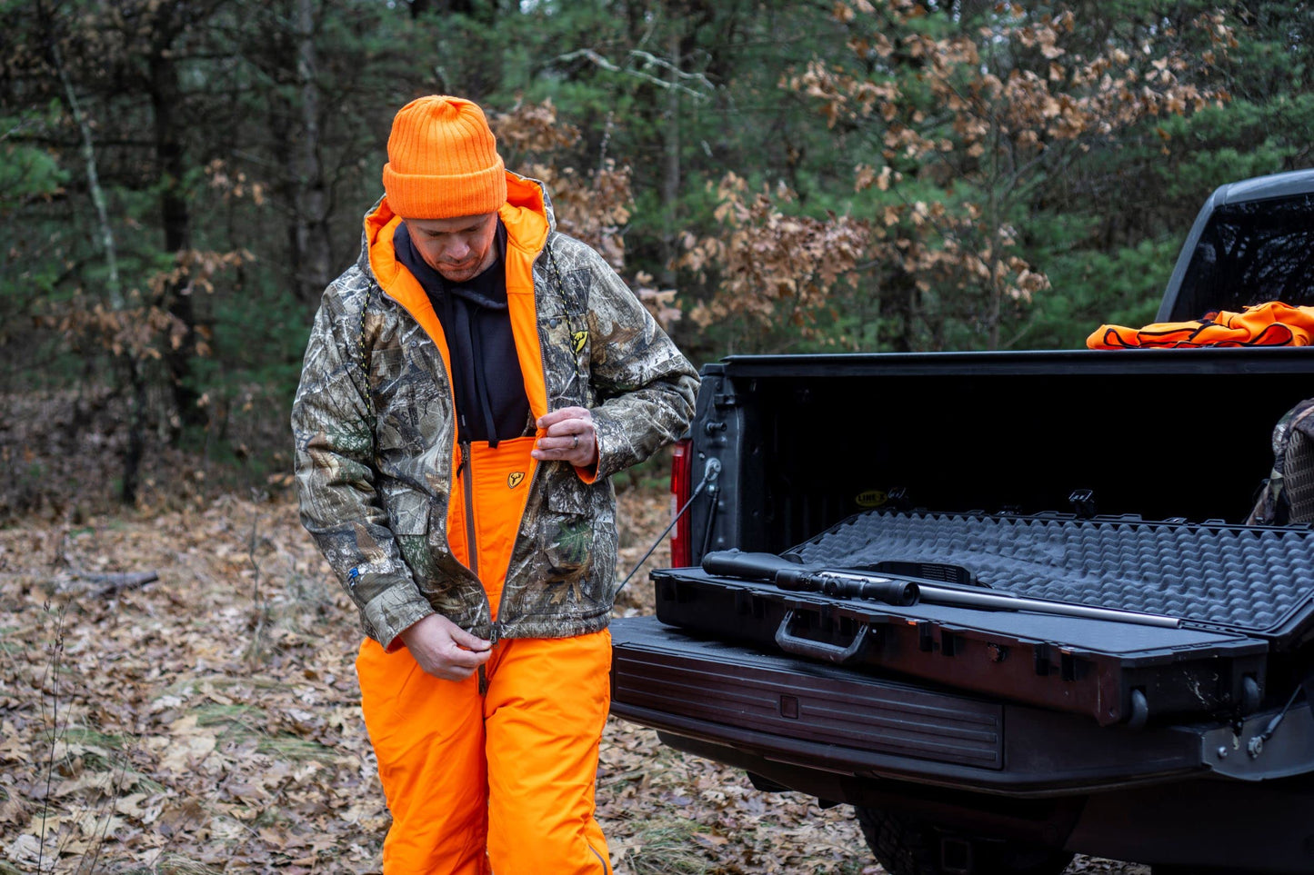 SCENTBLOCKER Shield Series Evolve Reversible Bibs, Hunting Bibs for Men (MO Country DNA/Blaze, Large)