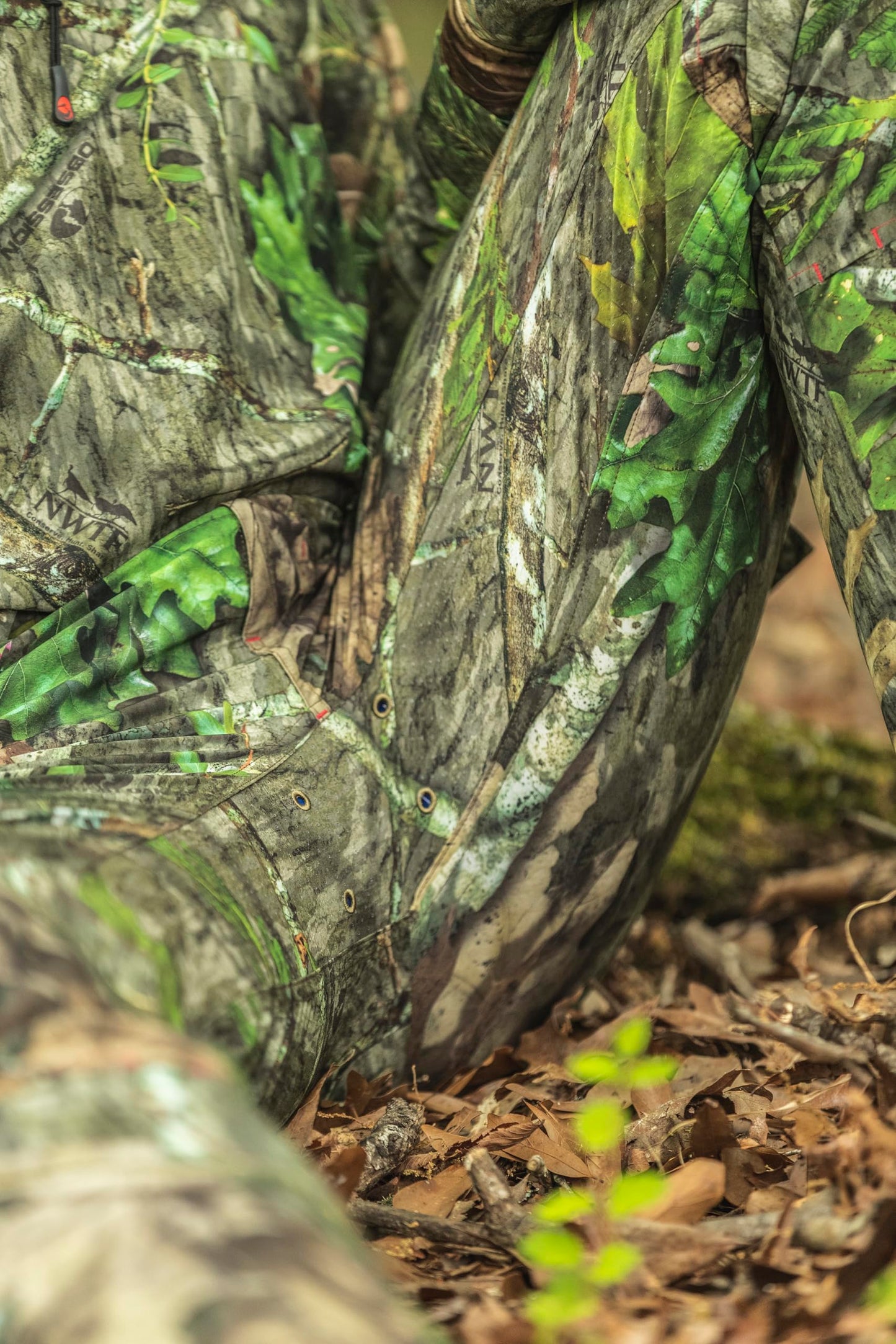 Mossy Oak Camo Lightweight Hunting Pants for Men Camouflage Clothing, Large, Bottomland