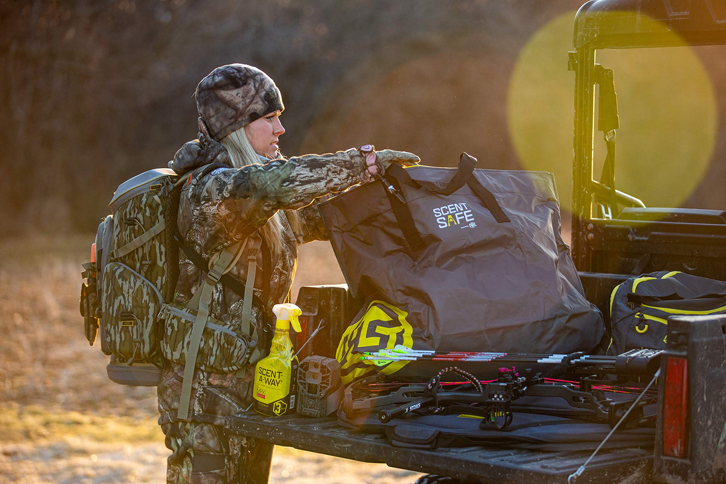 Hunters Specialties Scent-A-Way Scent-Safe Deluxe Travel Scent Bag | Scent Lock Bags for Hunting Clothing, Scent Proof Bag, Scent Free Bag for Hunting Accessories & Hunting Equipment