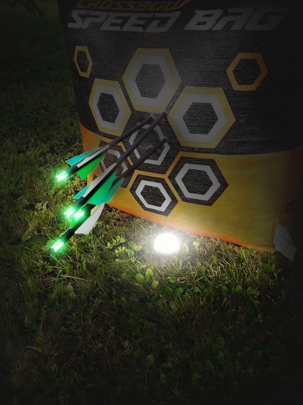 TOPARCHERY Crossbow Bolts 20 Inch with Lighted Nocks, Carbon Crossbow Arrows for Practice Outdoor Hunting (Green)