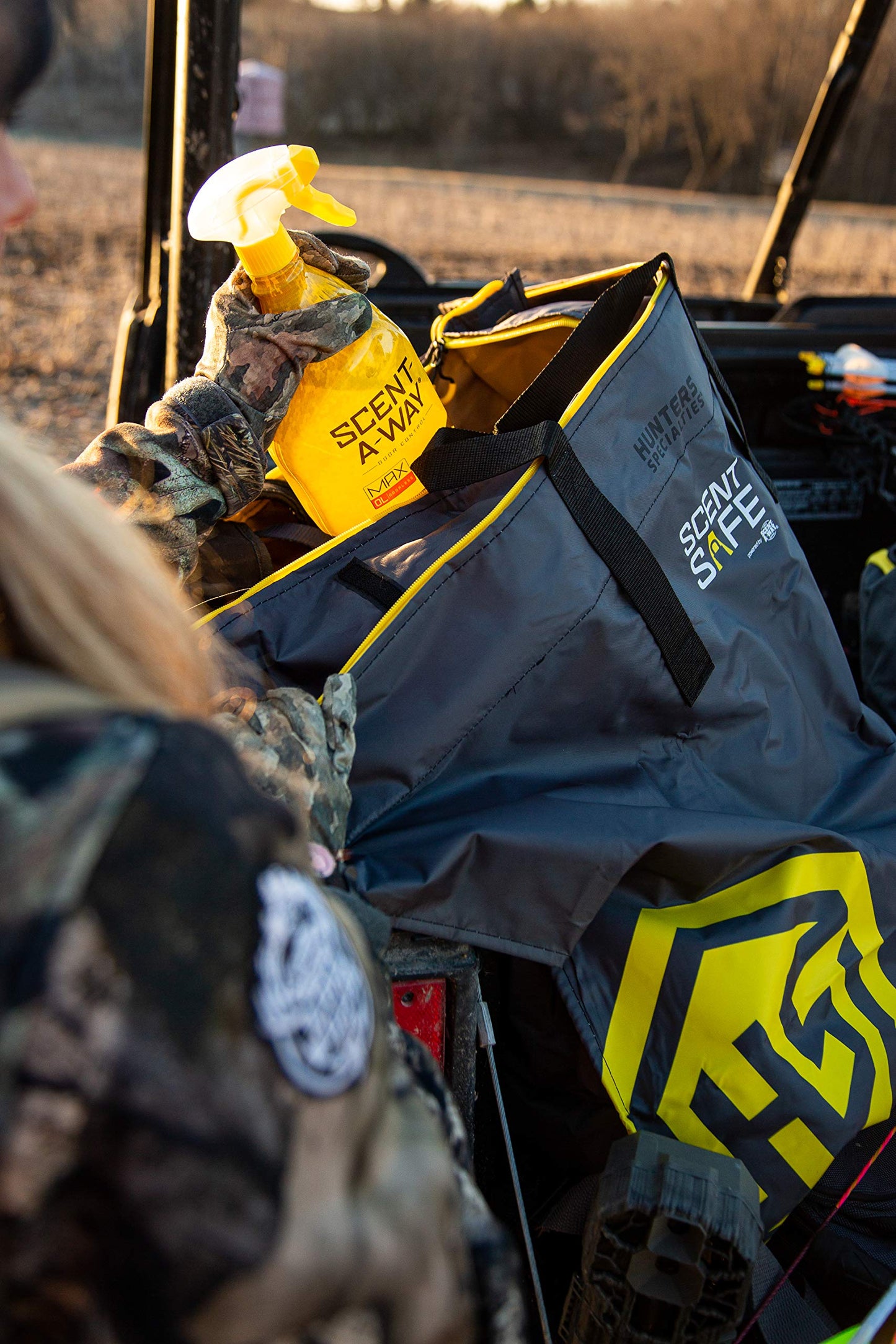 Hunters Specialties Scent-A-Way Scent-Safe Deluxe Travel Scent Bag | Scent Lock Bags for Hunting Clothing, Scent Proof Bag, Scent Free Bag for Hunting Accessories & Hunting Equipment