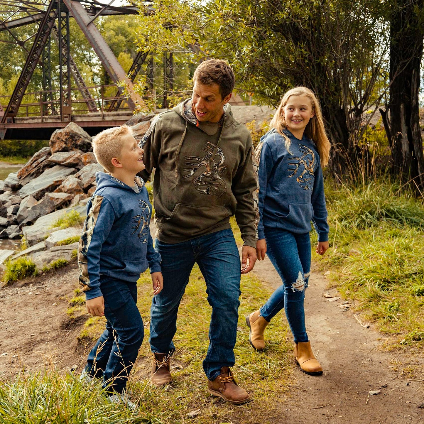 Legendary Whitetails Men's Standard Camo Outfitter Hoodie, Army, XX-Large,Dark Green